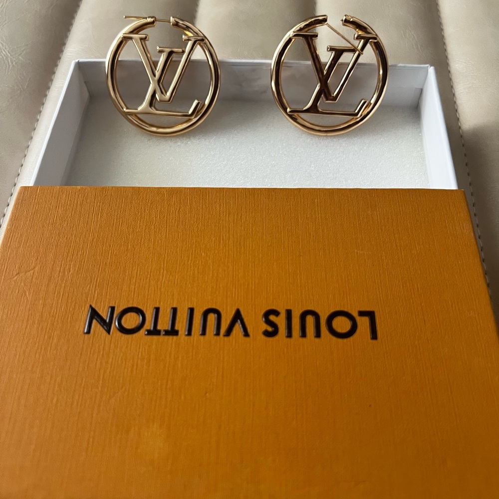 Louis Vuitton Circular Gold Earrings
